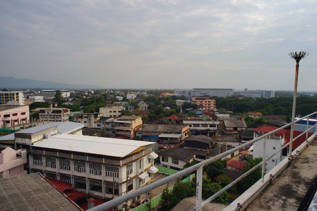 Khelang Nakorn Hotel Lampang Luaran gambar